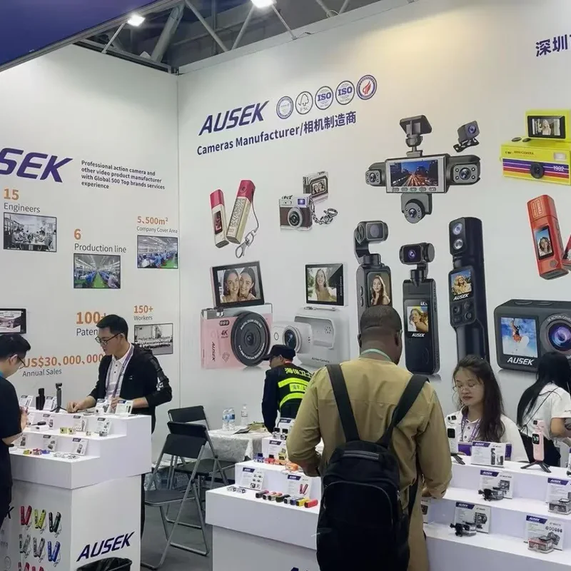 奥赛克展位中的多品类摄影摄像产品